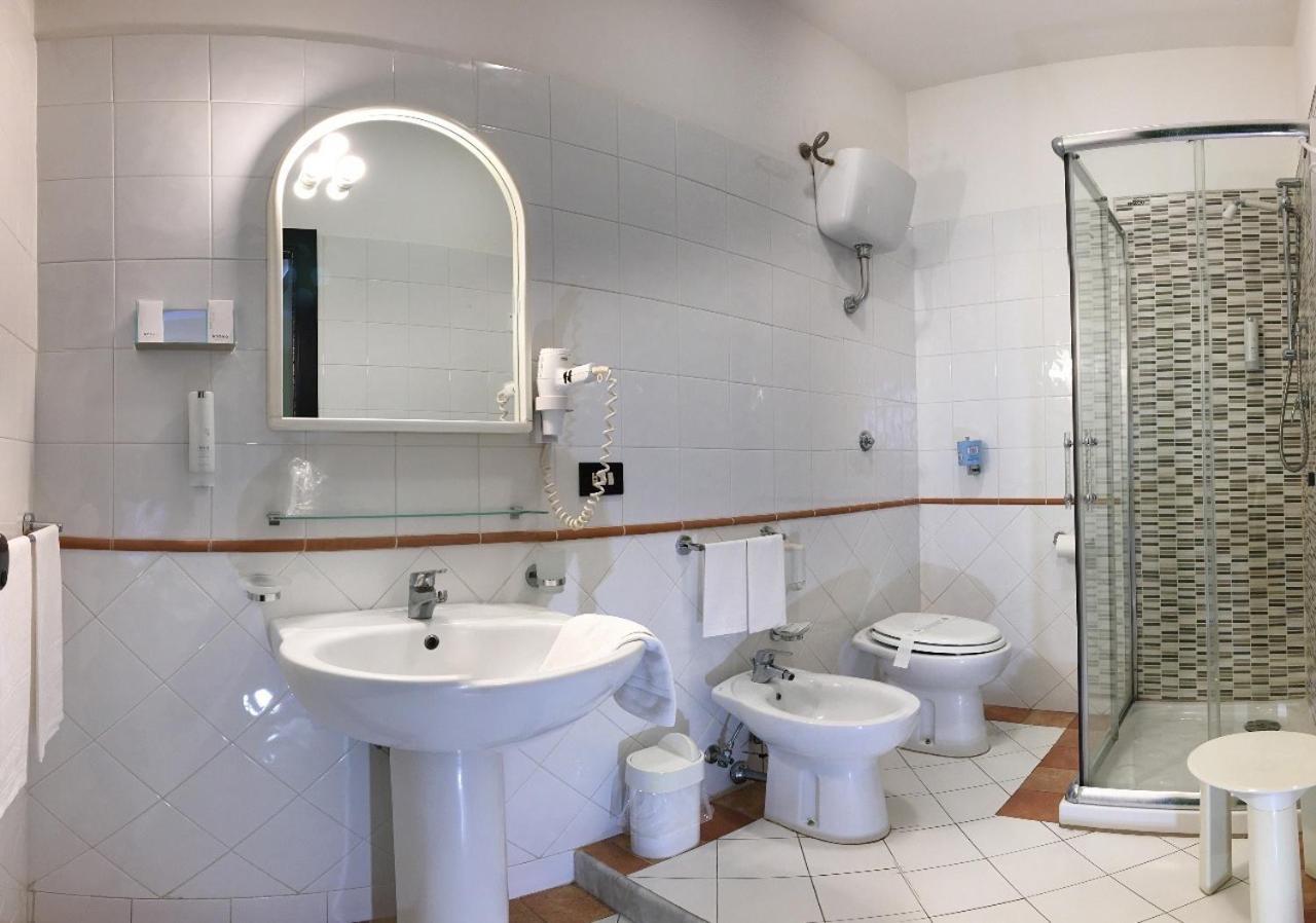 ריאצ'ה מרינה Hotel Federica מראה חיצוני תמונה