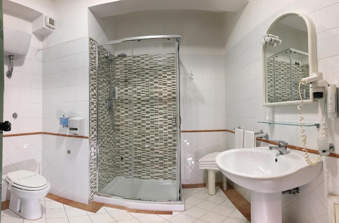 ריאצ'ה מרינה Hotel Federica מראה חיצוני תמונה