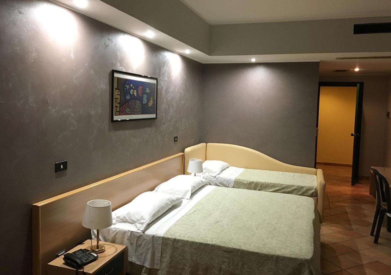 ריאצ'ה מרינה Hotel Federica מראה חיצוני תמונה