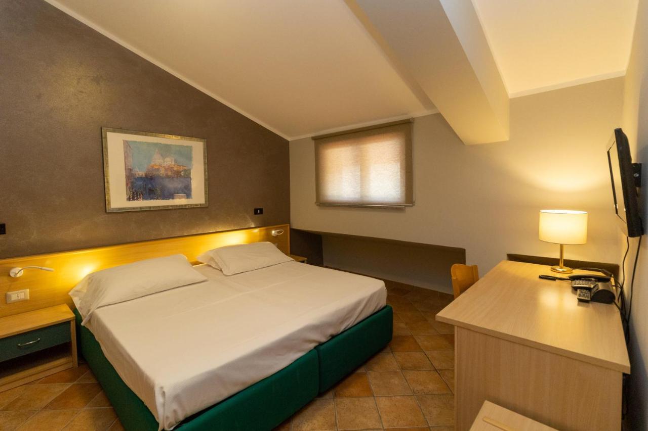 ריאצ'ה מרינה Hotel Federica מראה חיצוני תמונה