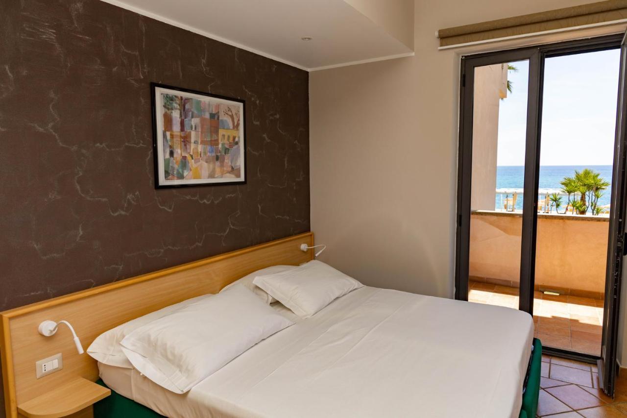 ריאצ'ה מרינה Hotel Federica מראה חיצוני תמונה