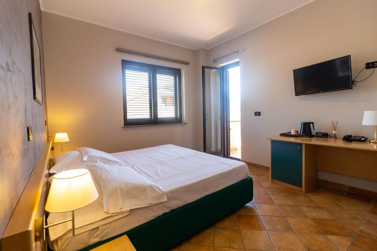 ריאצ'ה מרינה Hotel Federica מראה חיצוני תמונה