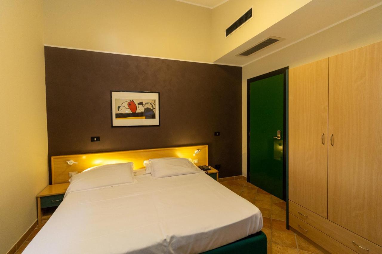 ריאצ'ה מרינה Hotel Federica מראה חיצוני תמונה