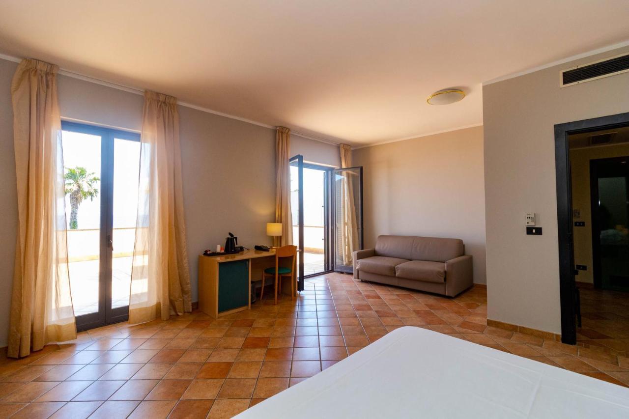 ריאצ'ה מרינה Hotel Federica מראה חיצוני תמונה