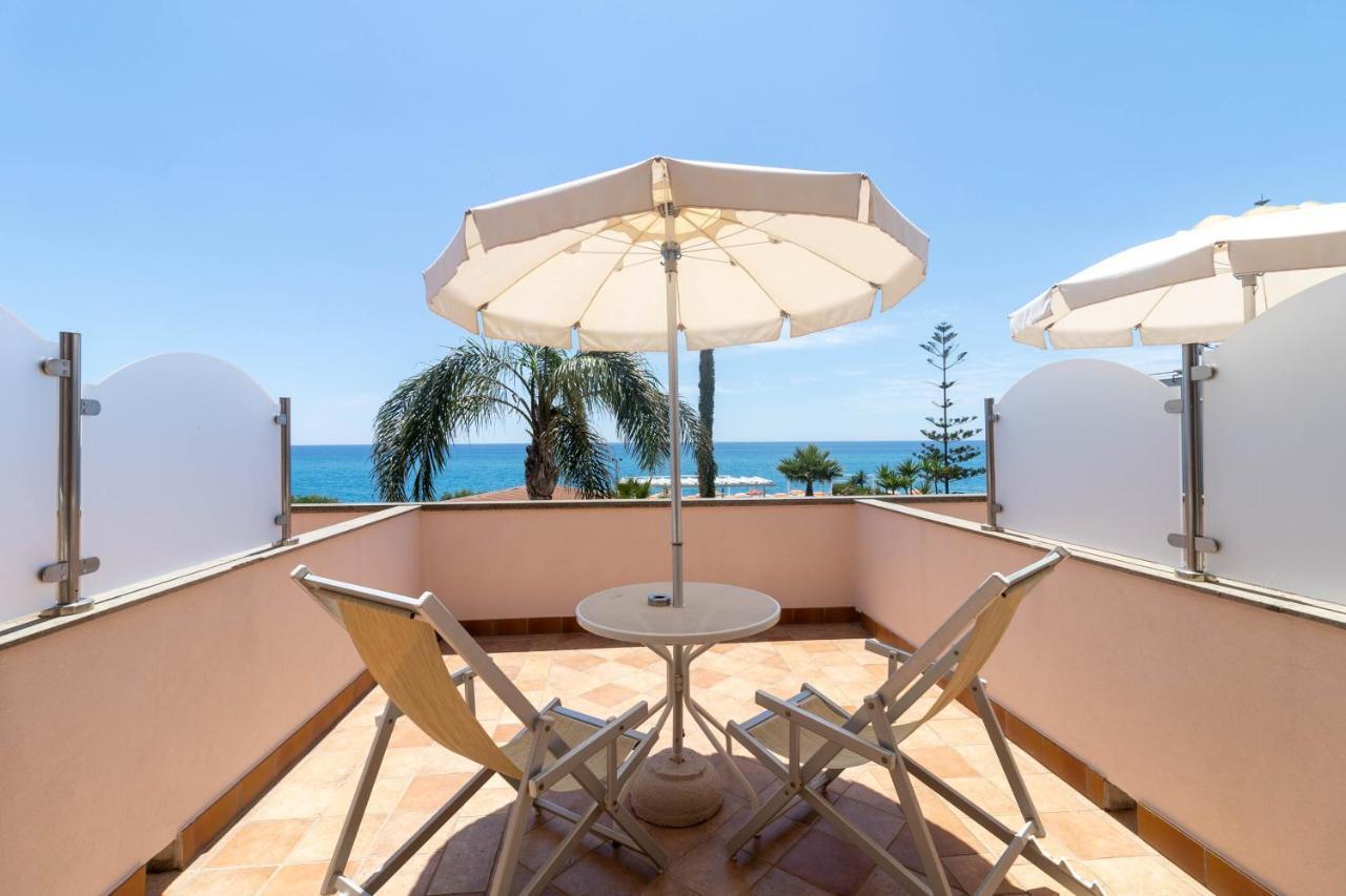 ריאצ'ה מרינה Hotel Federica מראה חיצוני תמונה
