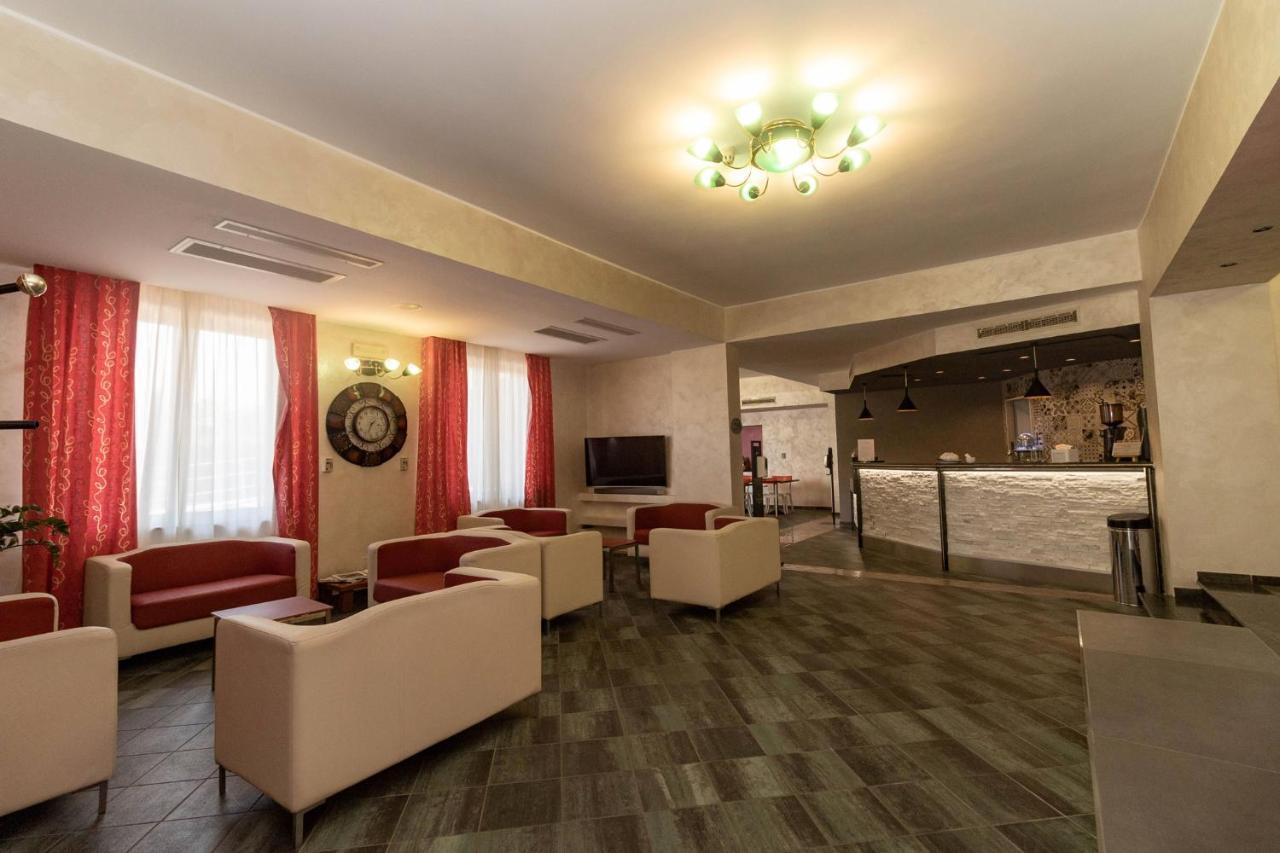 ריאצ'ה מרינה Hotel Federica מראה חיצוני תמונה