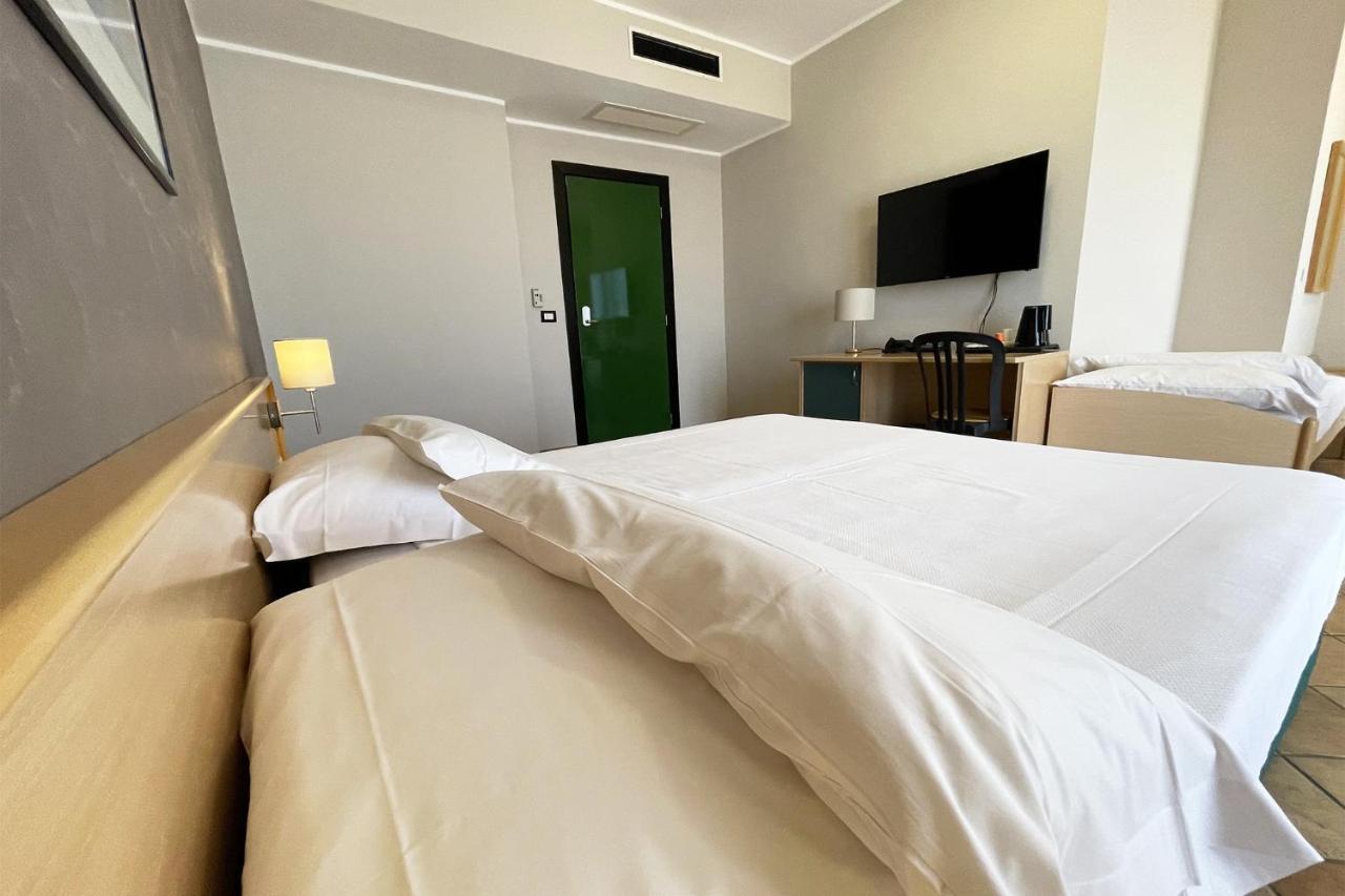 ריאצ'ה מרינה Hotel Federica מראה חיצוני תמונה