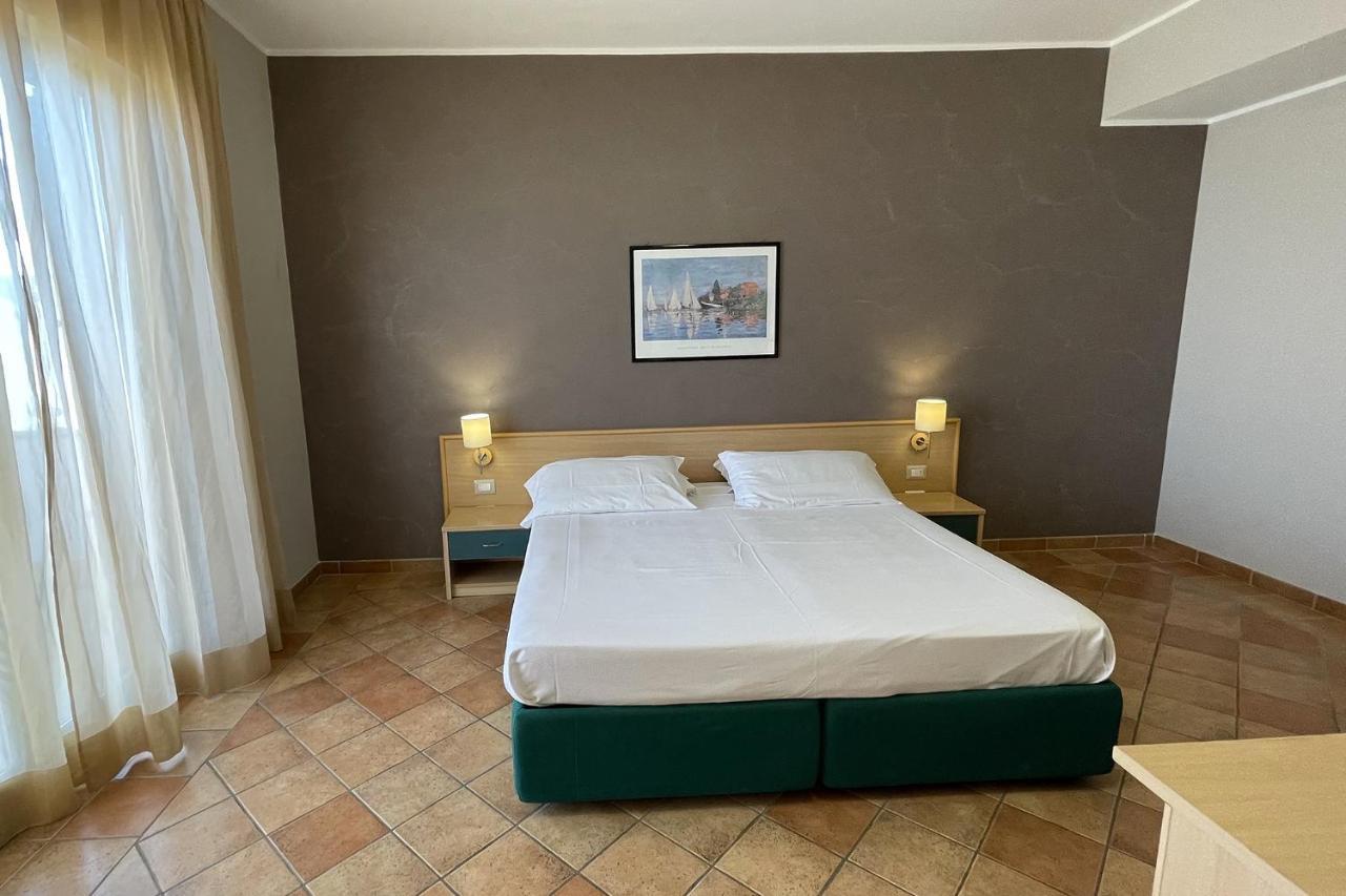 ריאצ'ה מרינה Hotel Federica מראה חיצוני תמונה
